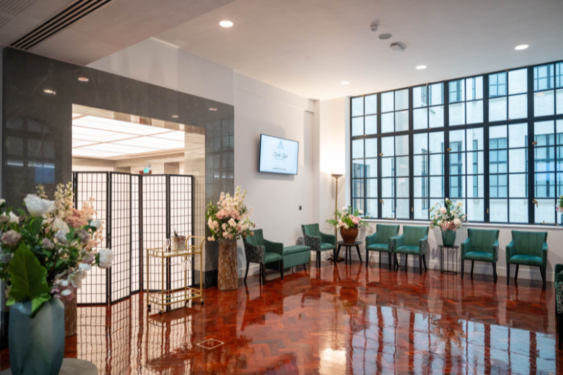 Picture of Drinks Trolley in Wedding Lobby